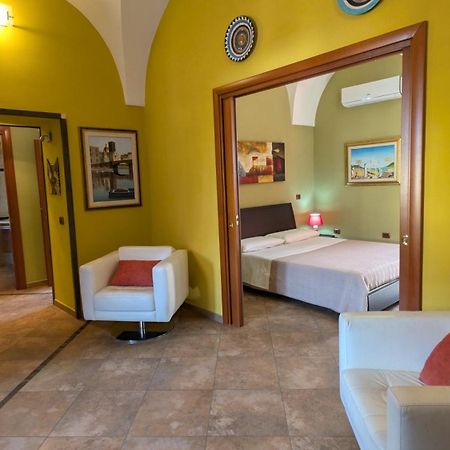 Luxury Home Bosa Apartment Bagian luar foto