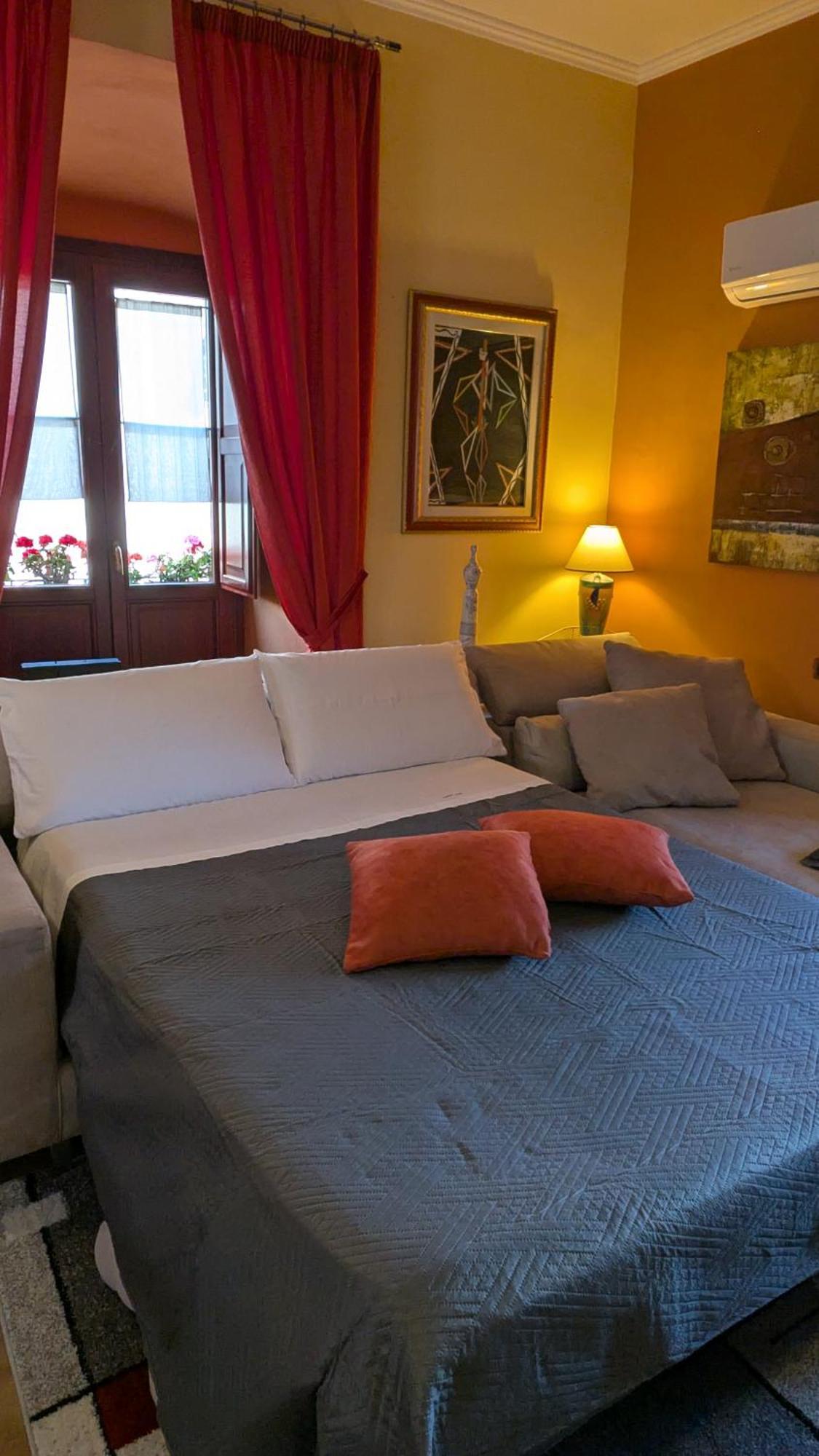 Luxury Home Bosa Apartment Bagian luar foto