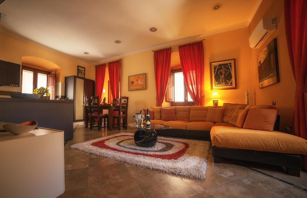 Luxury Home Bosa Apartment Bagian luar foto