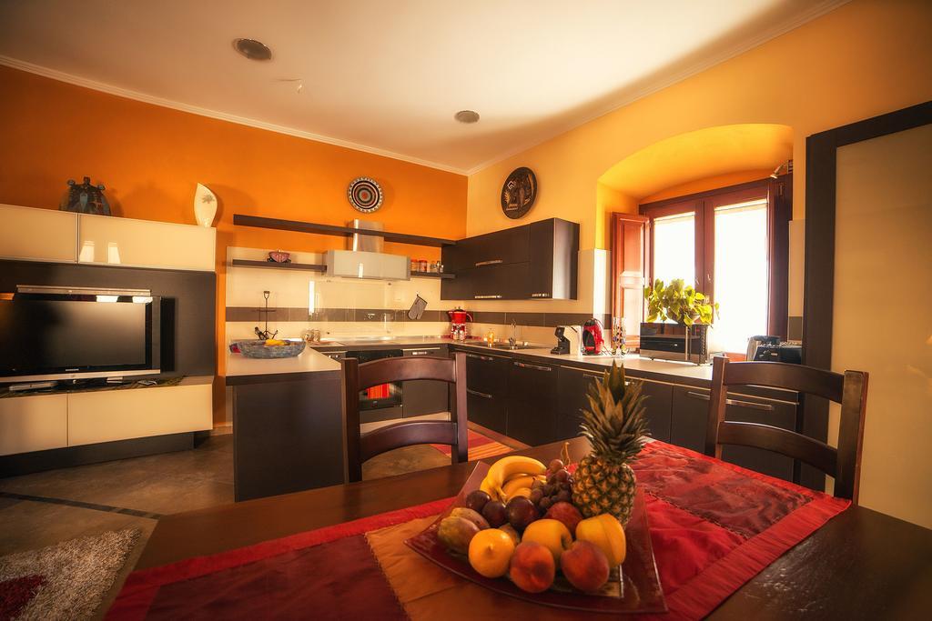 Luxury Home Bosa Apartment Bagian luar foto